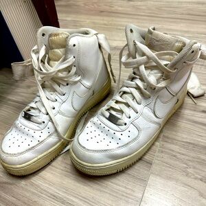 Nike Air Force One white size 8 high